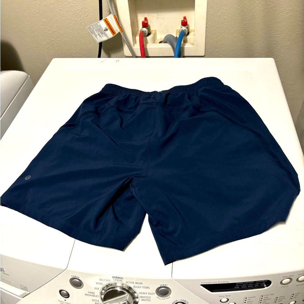 Lululemon Pace Breaker Linerless 7” short